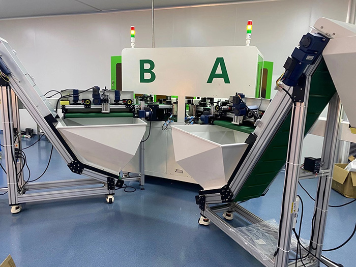 Automatic assembly machine